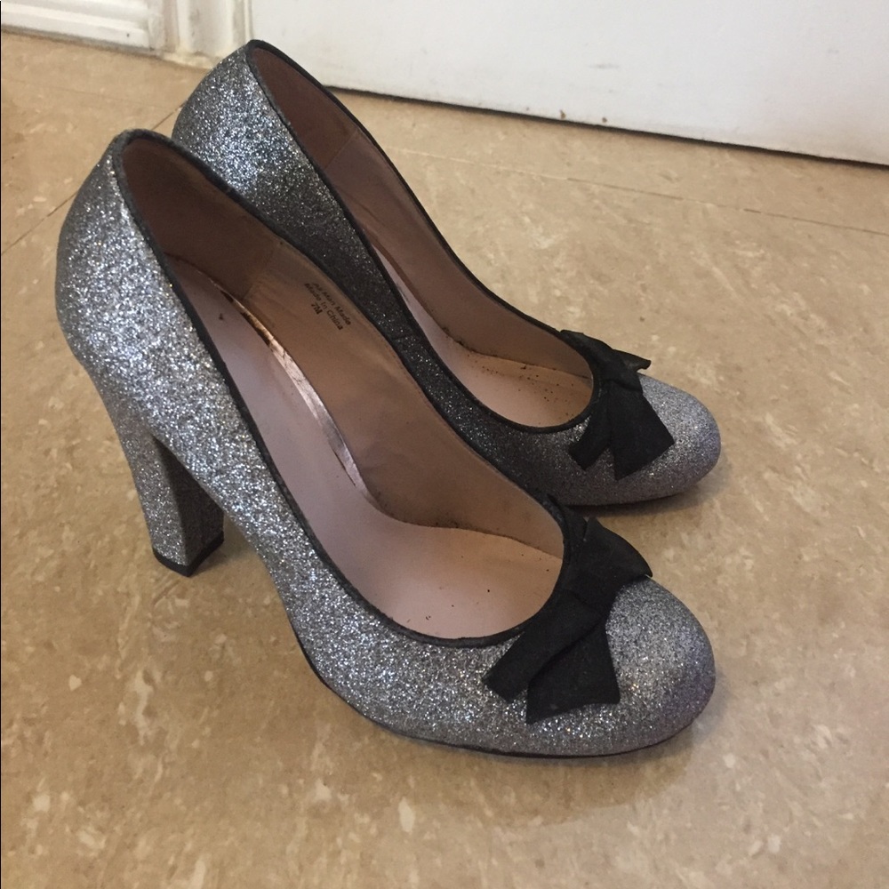 Flounce Vintage Silver Glitter Heels - Picture 2 of 2